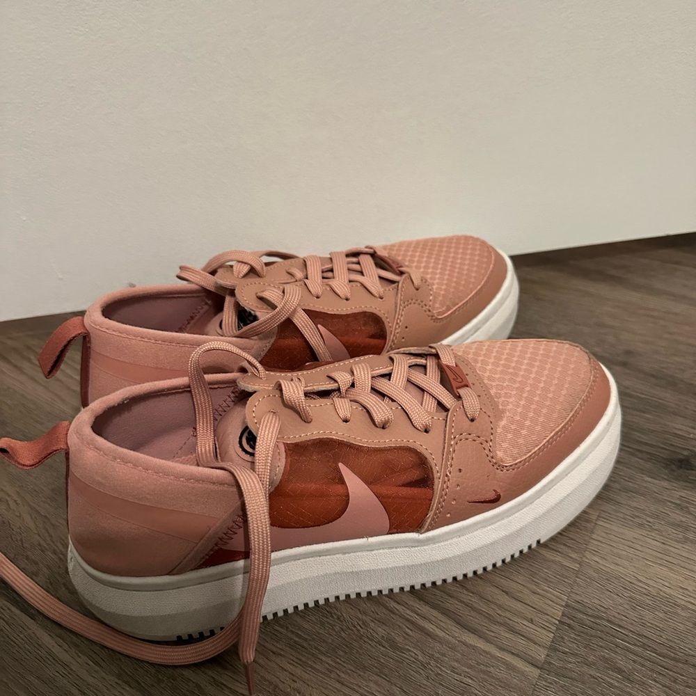 Nike Coral Sneakers with White Sole